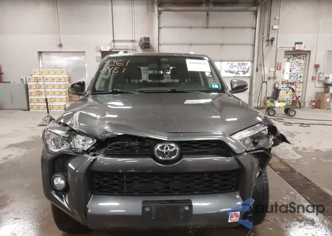 2018 Toyota 4Runner Sr5 Premium z USA, uszkodzony, nr VIN JTEBU5JR2J5592038